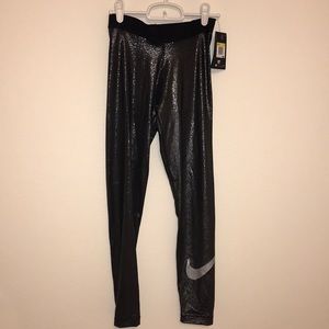 NWT Nike Pro silver metallic full length legging